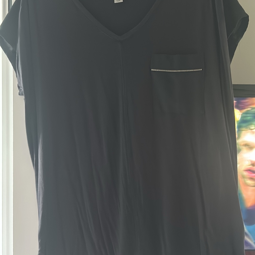 Women’s V-Neck Shirt